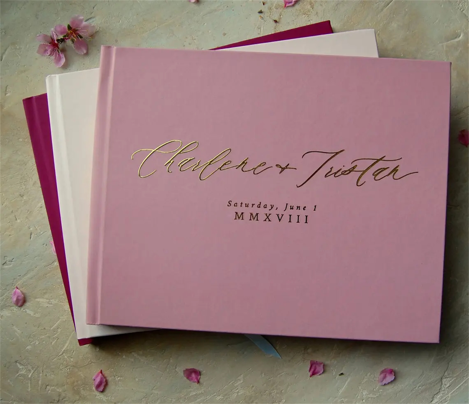 Custom Elegant Wedding Guest B - Custom Photo Book 评论和价格
