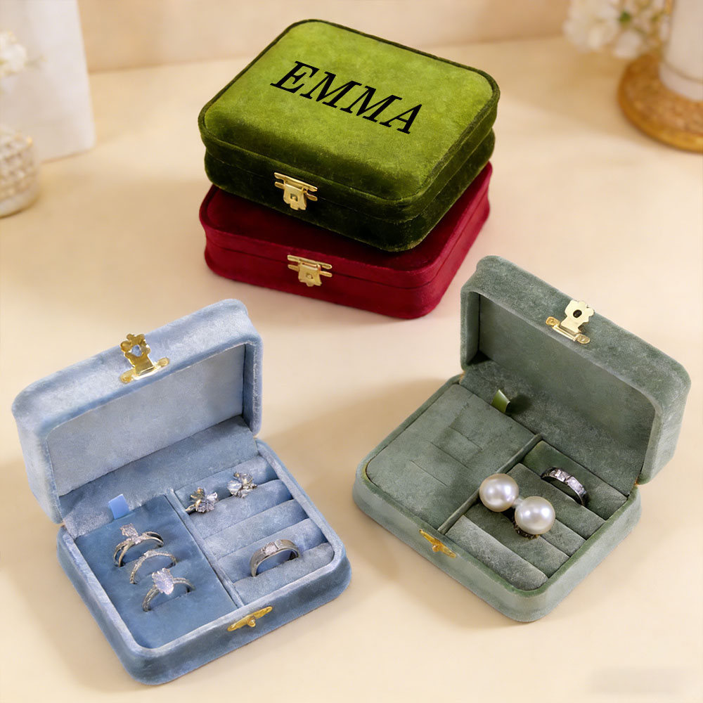 Personalized velvet jewelry bo - Personalized Name Box 评论和价格